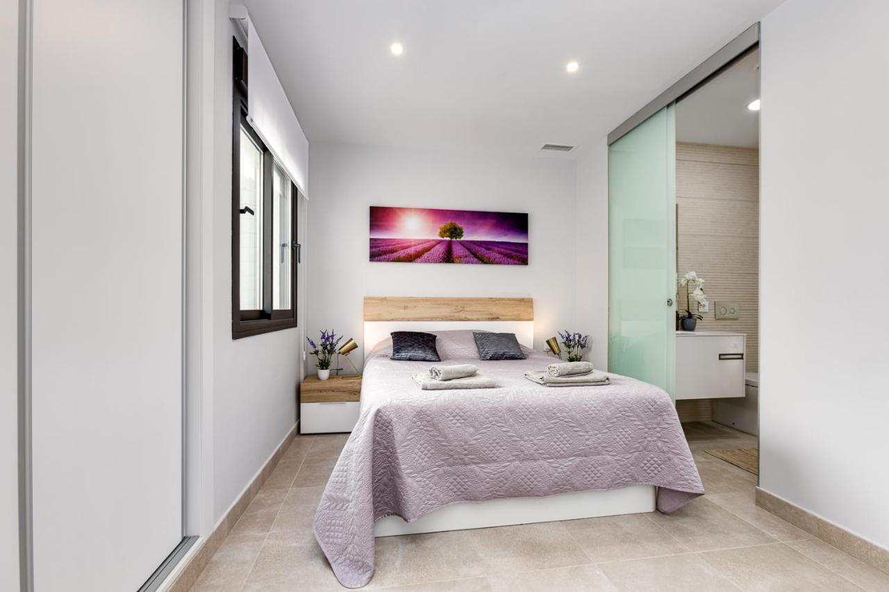 Moderno Apartamento Scandic, Playa Del Cura ตอร์เรเวียคา ภายนอก รูปภาพ