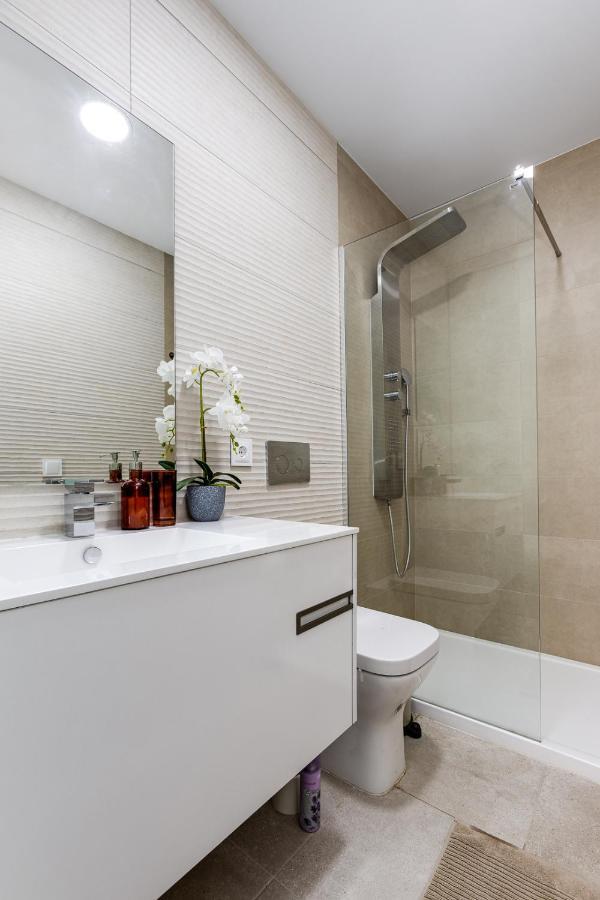 Moderno Apartamento Scandic, Playa Del Cura ตอร์เรเวียคา ภายนอก รูปภาพ
