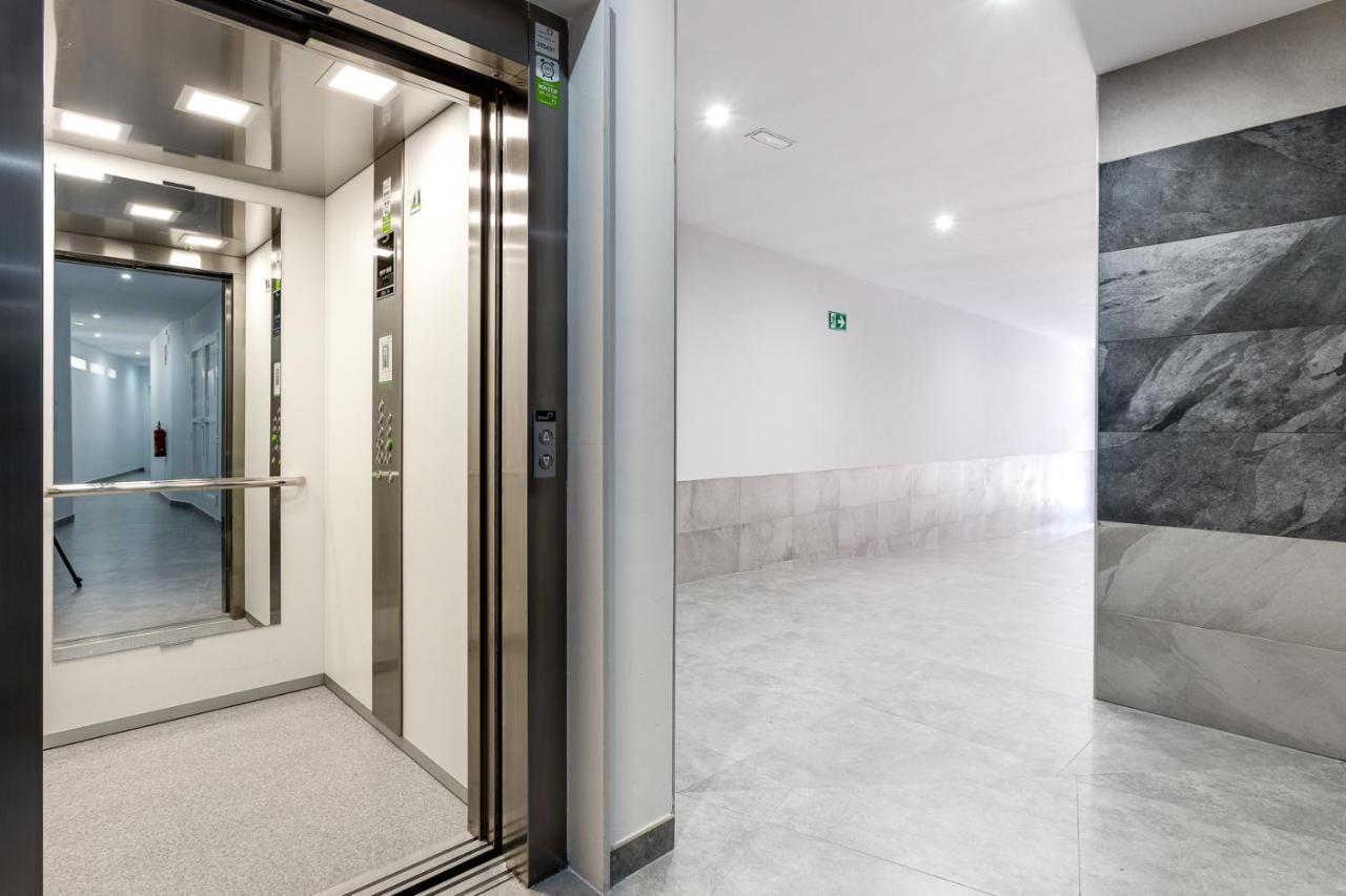 Moderno Apartamento Scandic, Playa Del Cura ตอร์เรเวียคา ภายนอก รูปภาพ