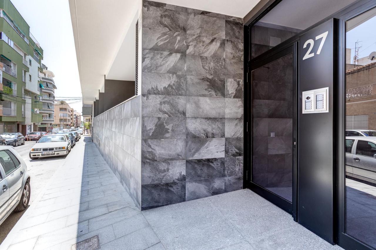 Moderno Apartamento Scandic, Playa Del Cura ตอร์เรเวียคา ภายนอก รูปภาพ