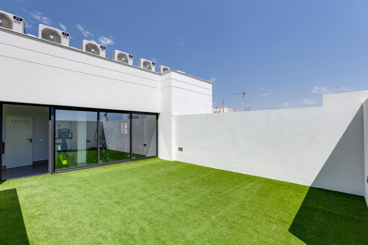 Moderno Apartamento Scandic, Playa Del Cura ตอร์เรเวียคา ภายนอก รูปภาพ
